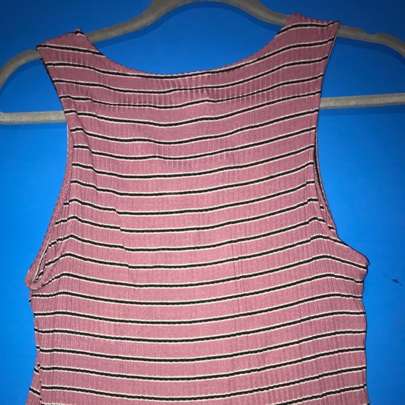 Top - Picture 2 of 4